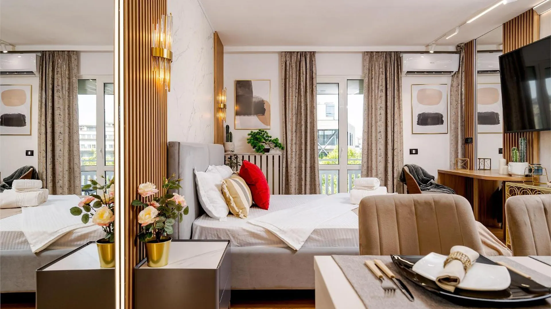 Romana Vibe Elegance In The Heart Of The City Бухарест