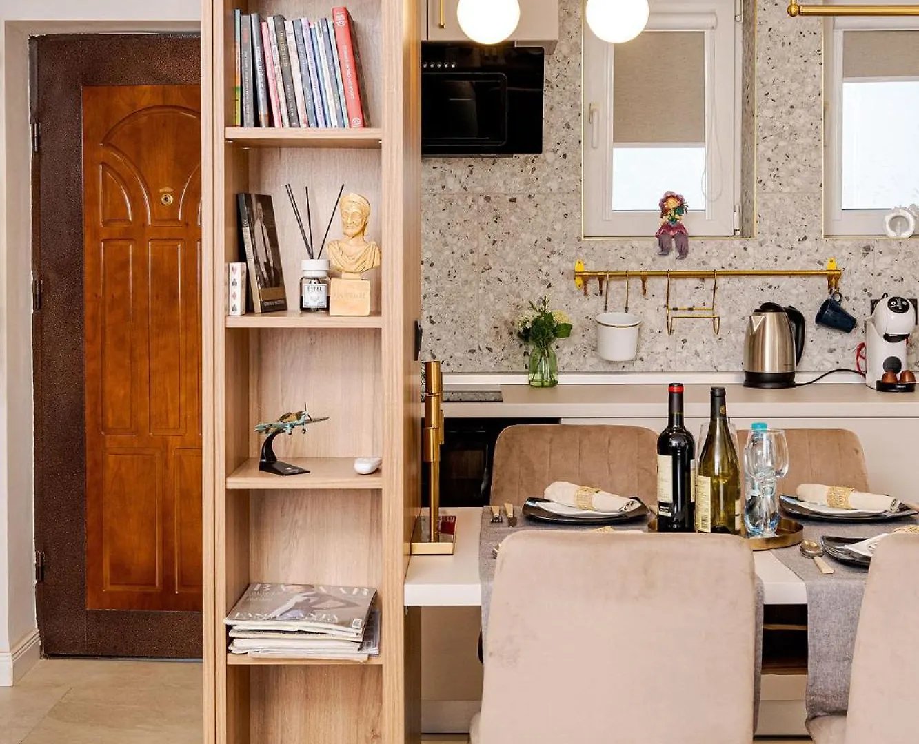 Romana Vibe Elegance In The Heart Of The City Bucareste Roménia