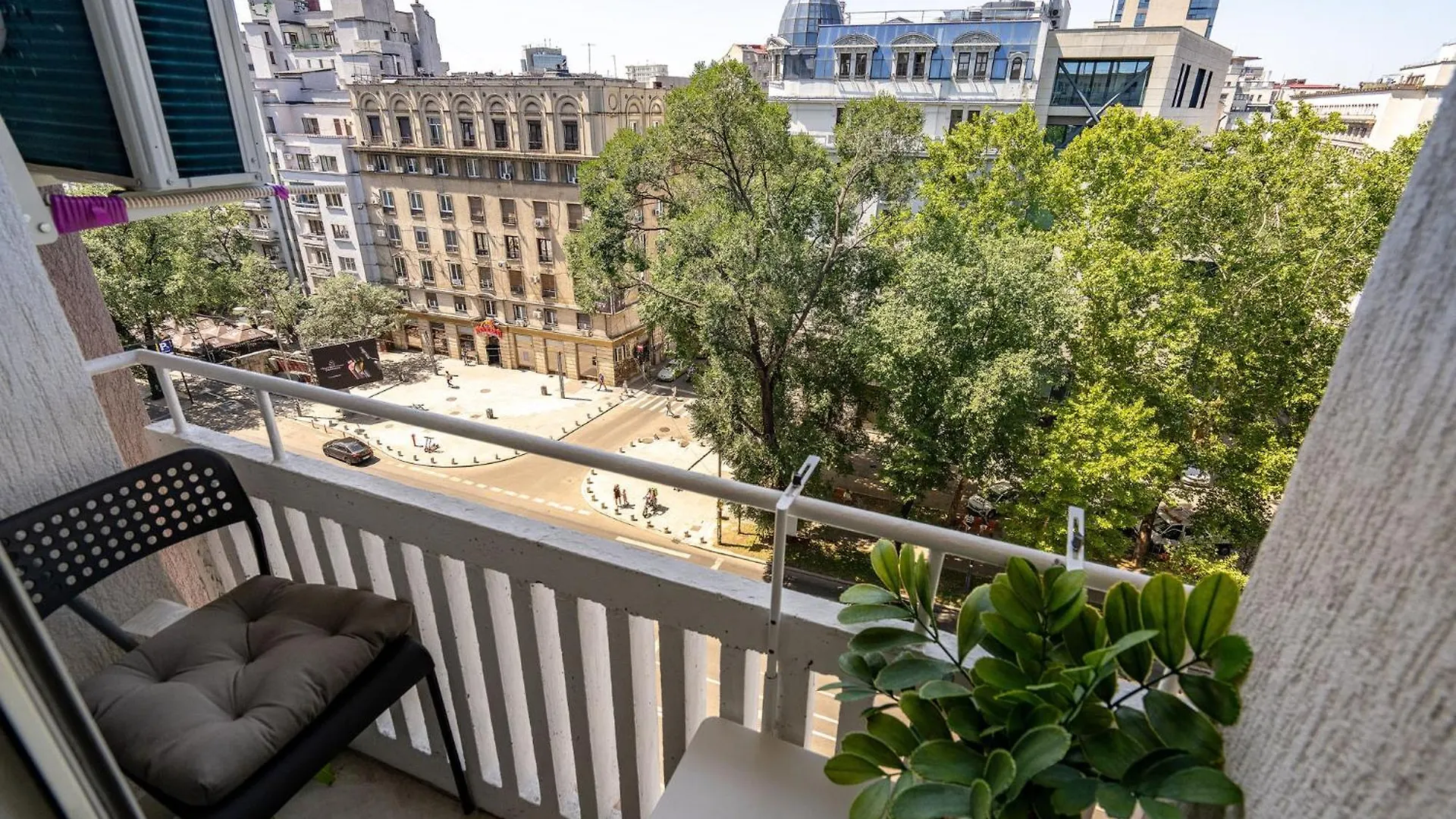 Romana Vibe Elegance In The Heart Of The City Bucareste
